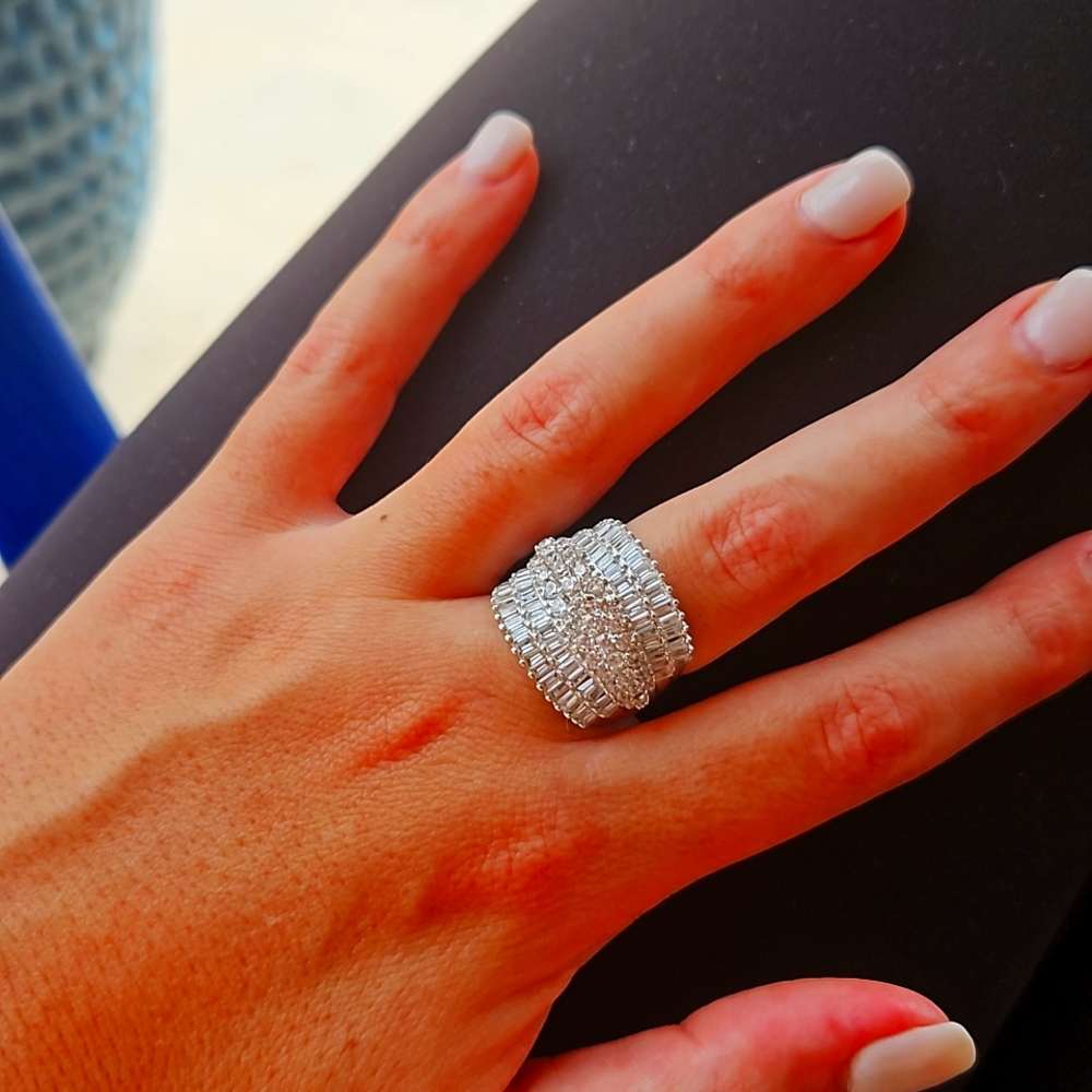 Sparkly ring